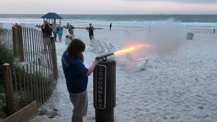 Schooner's Cannon, Things to Do in Panama City Beach Florida