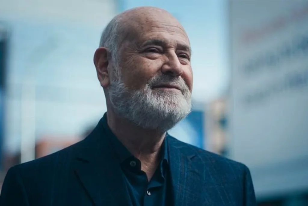 Rob Reiner as Albert Schnurr in "The Bear"