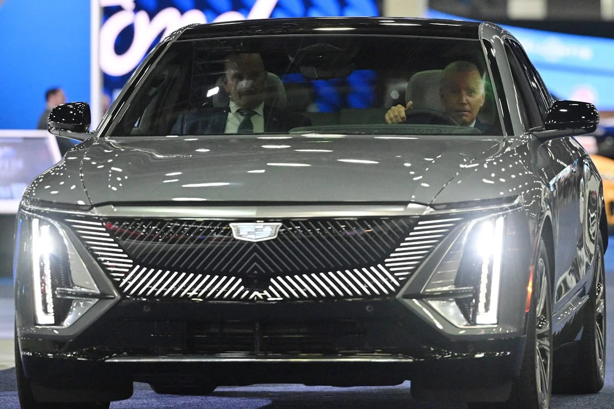GM Adapts to EV Tax Credit Changes with New Incentives